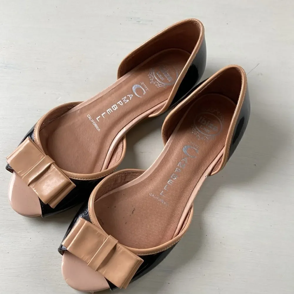 Jeffery Campbell Slip-On Patented Leather Black/Tan Shoes Size 6